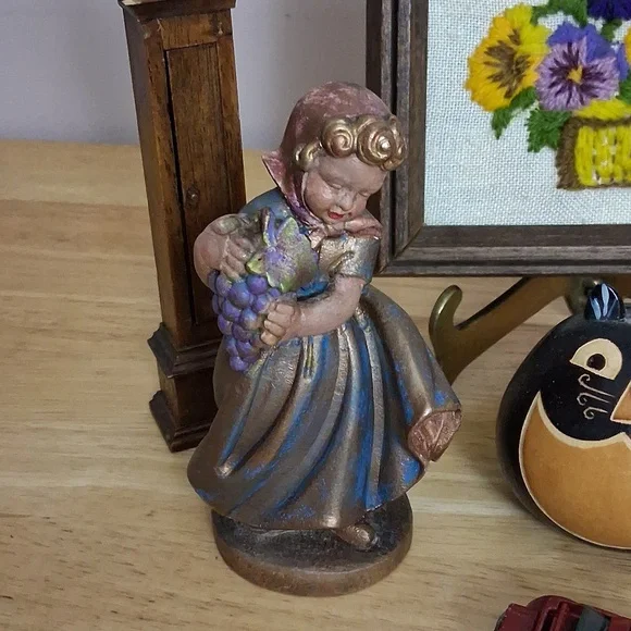 Vintage Lot Decor Items - Picture 4 of 8